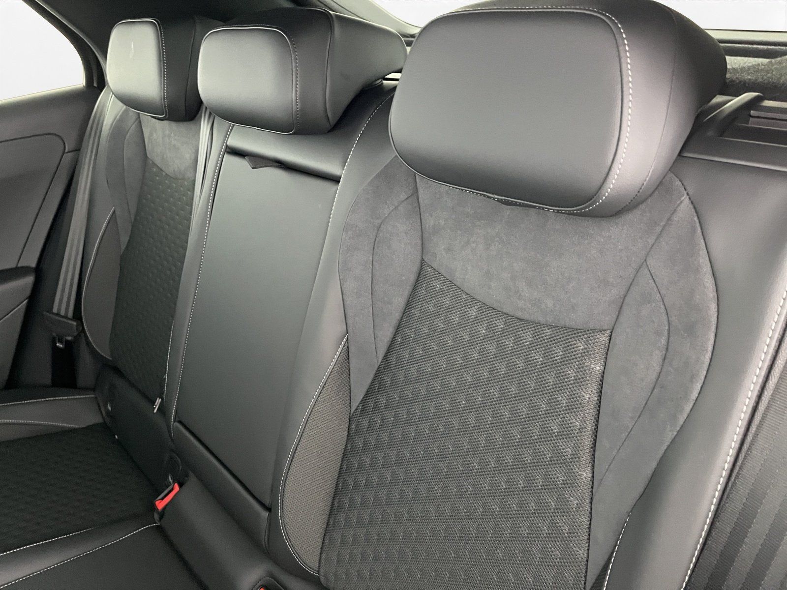 Volkswagen T-Roc - Bild 10