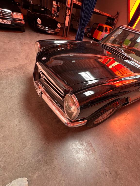 Mercedes-Benz SL 280