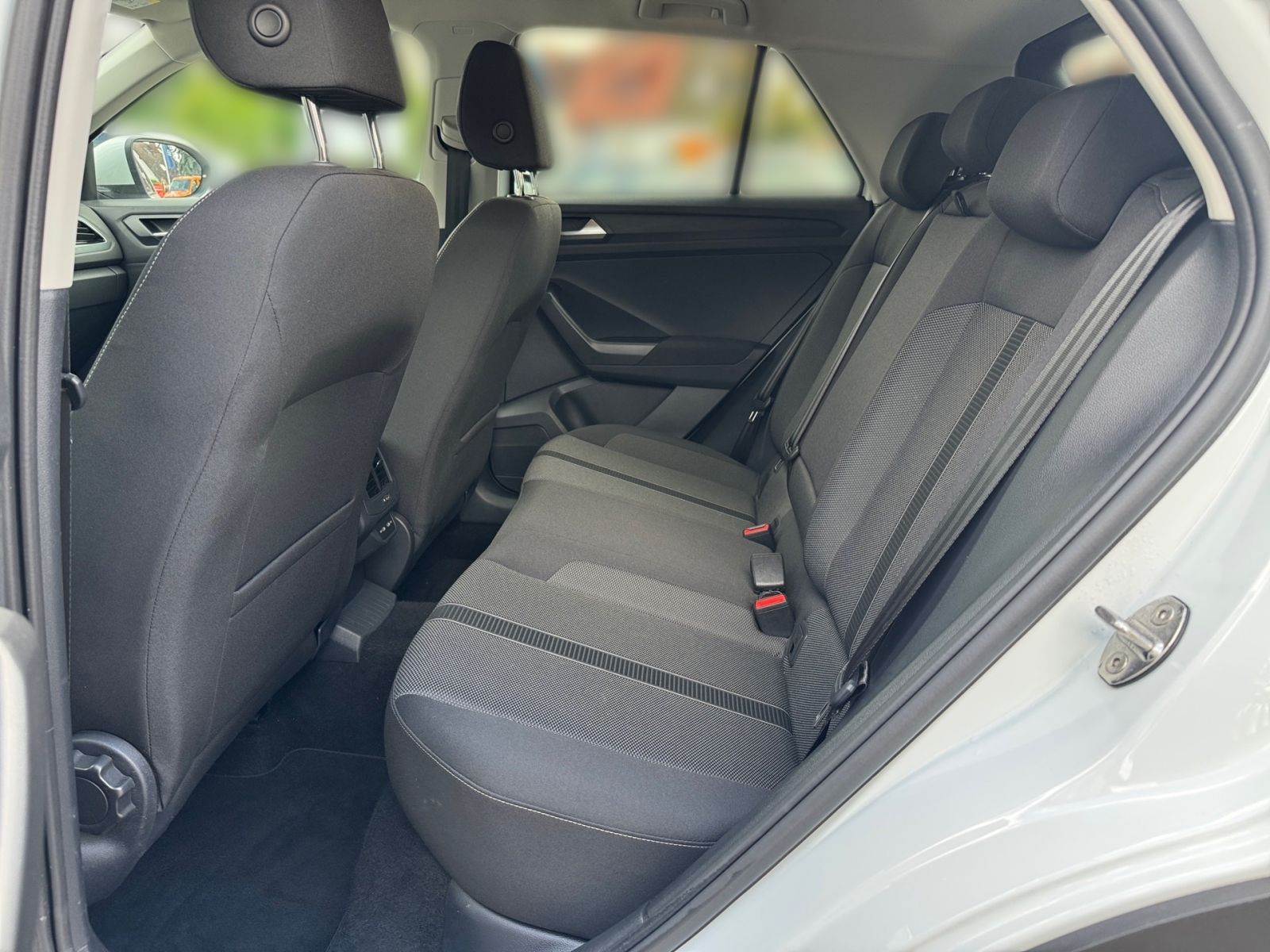Volkswagen T-Roc - Bild 10
