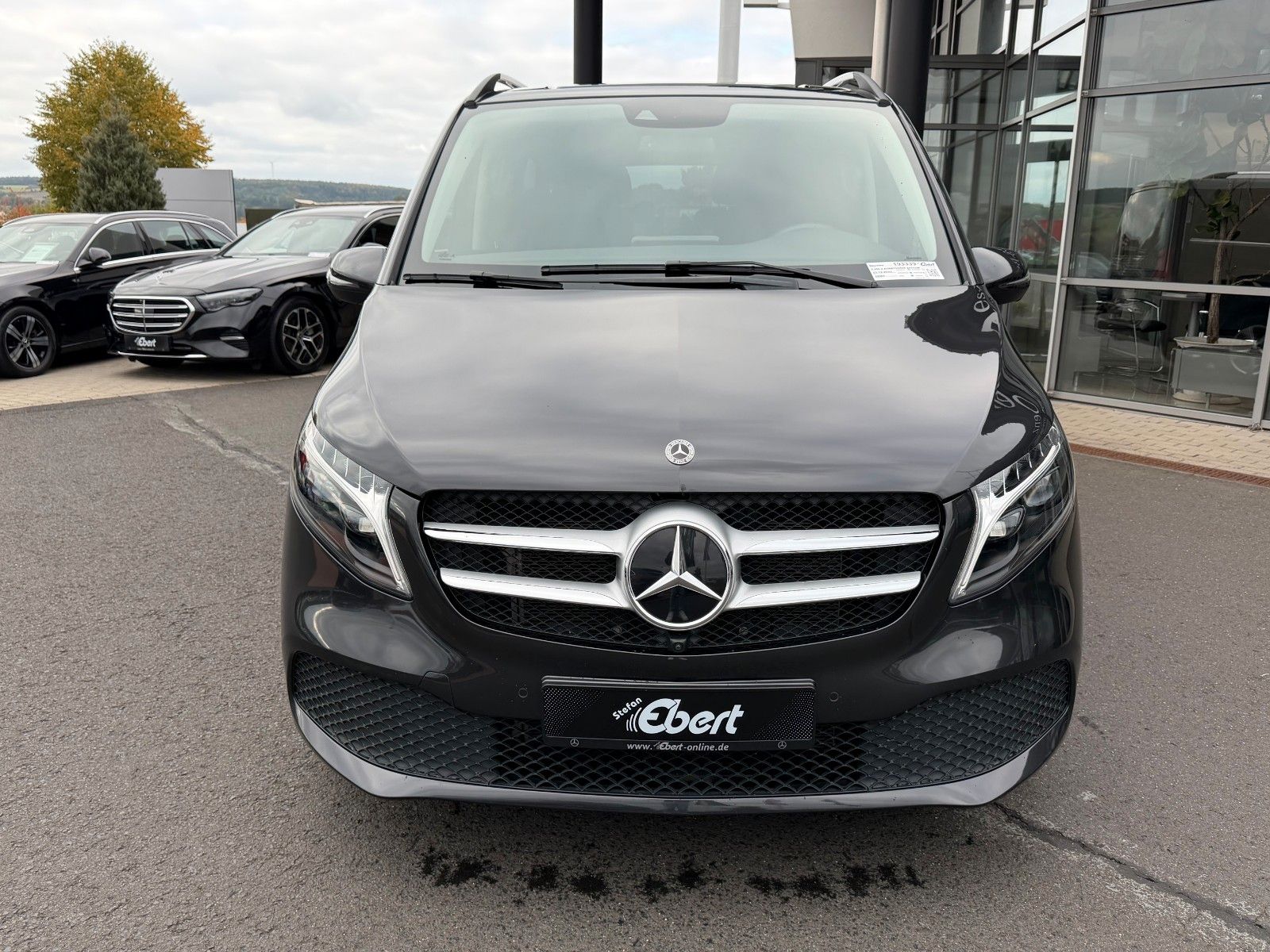 Fahrzeugabbildung Mercedes-Benz V 250 AVANTGARDE ED AHK Tisch 6Sitze