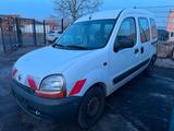 Renault Kangoo 5 Sitzer - Renault Kangoo aus 2002 mit Diesel-Antrieb