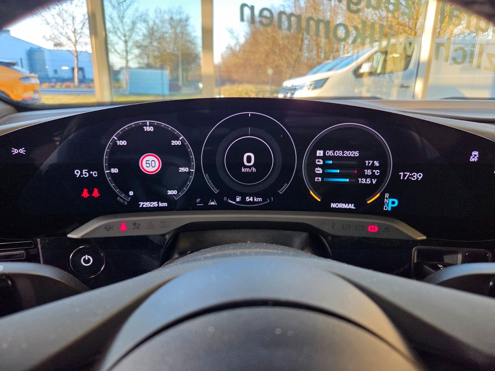 Fahrzeugabbildung Porsche Taycan Basis