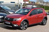 Dacia Sandero II Stepway Celebration AUT.| NAVI|Kamera - Dacia Sandero Celebration mit Benzin-Antrieb