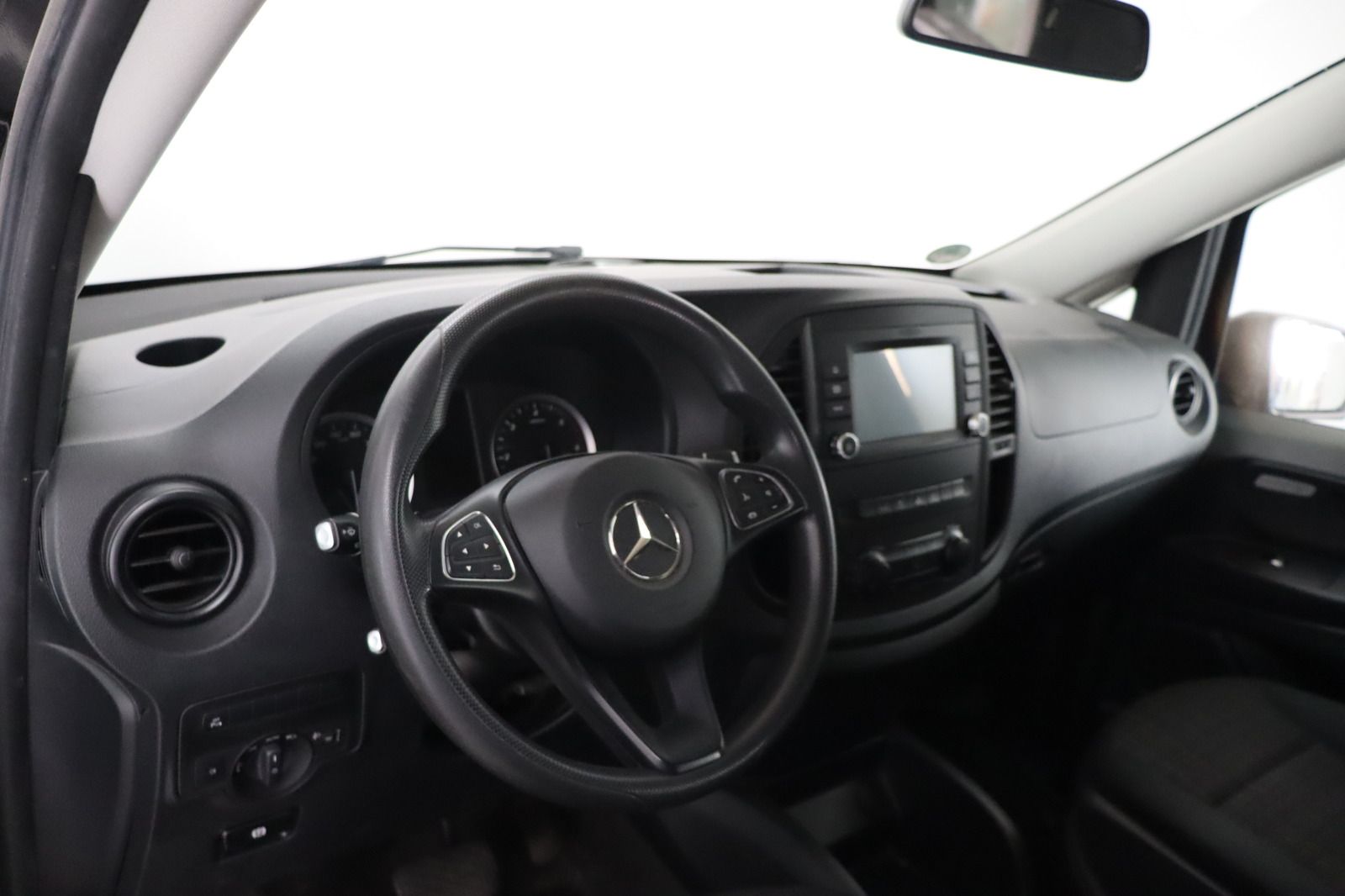 Fahrzeugabbildung Mercedes-Benz Vito Tourer 116 CDI lang Edition * 8 Sitze