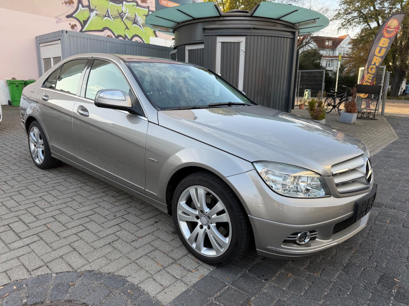 Mercedes-Benz C 200 Kompressor *Automatik/Navi/Scheckheft*