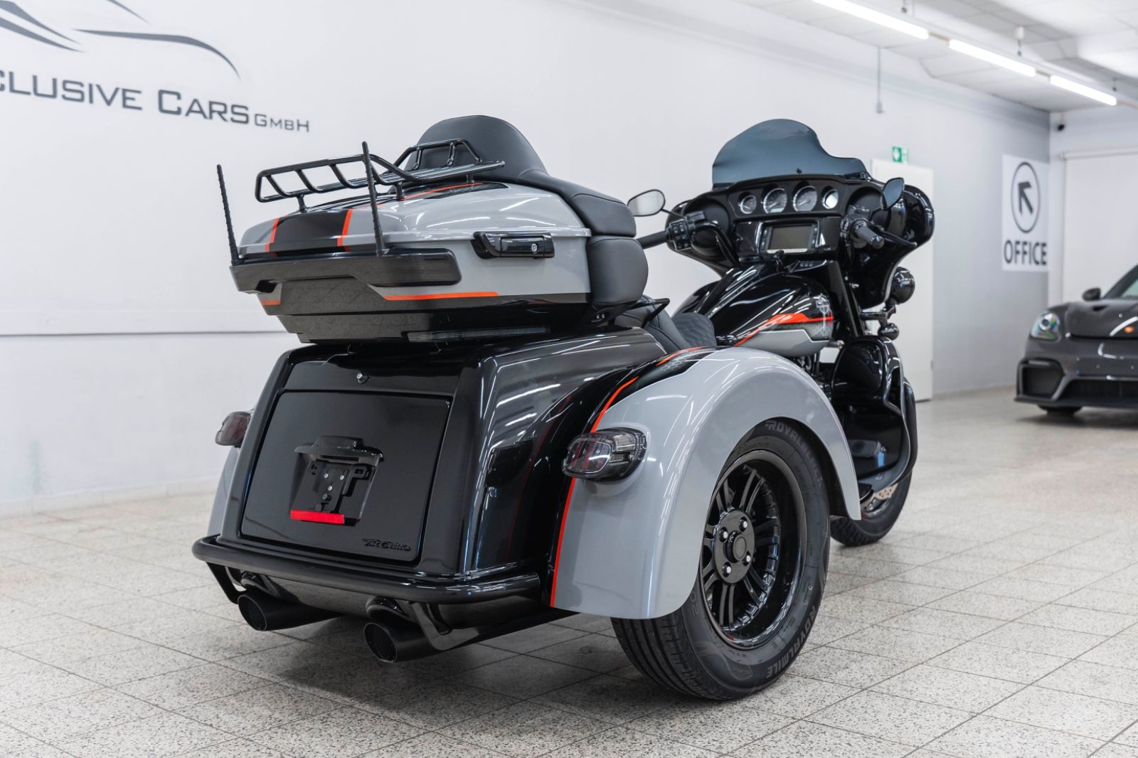Fahrzeugabbildung Harley-Davidson FLHTCUTG TRI GLIDE ULTRA