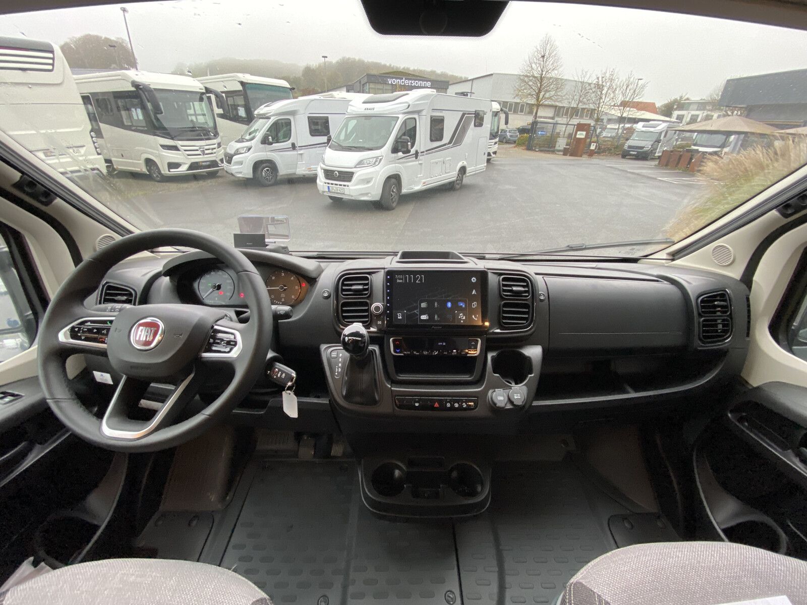 Fahrzeugabbildung Weinsberg CaraBus 630 ME Automatik, 180 PS, Truma D, uvm.