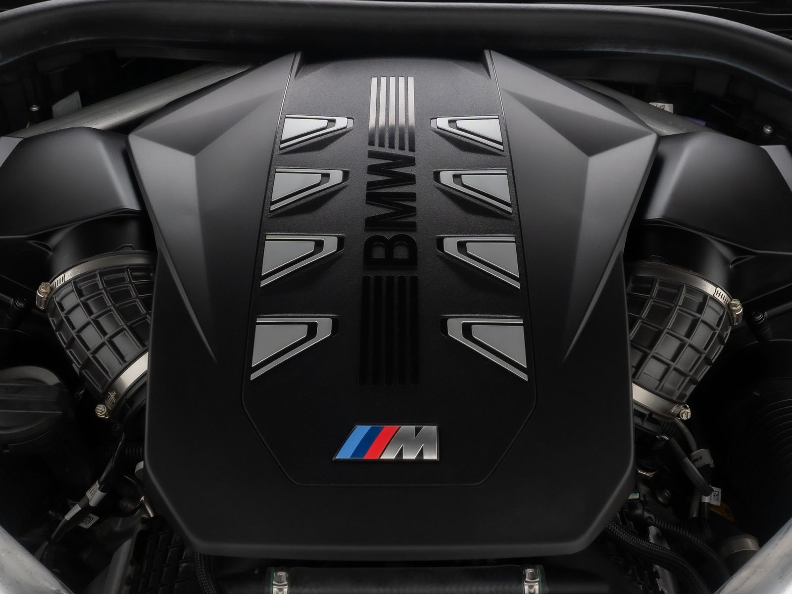 Fahrzeugabbildung BMW X5 M60i SkyLoung 360&deg; H/K Massage Individual 22"