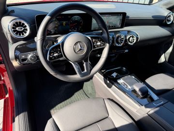 Mercedes CLA 180 Shooting Brake - 10