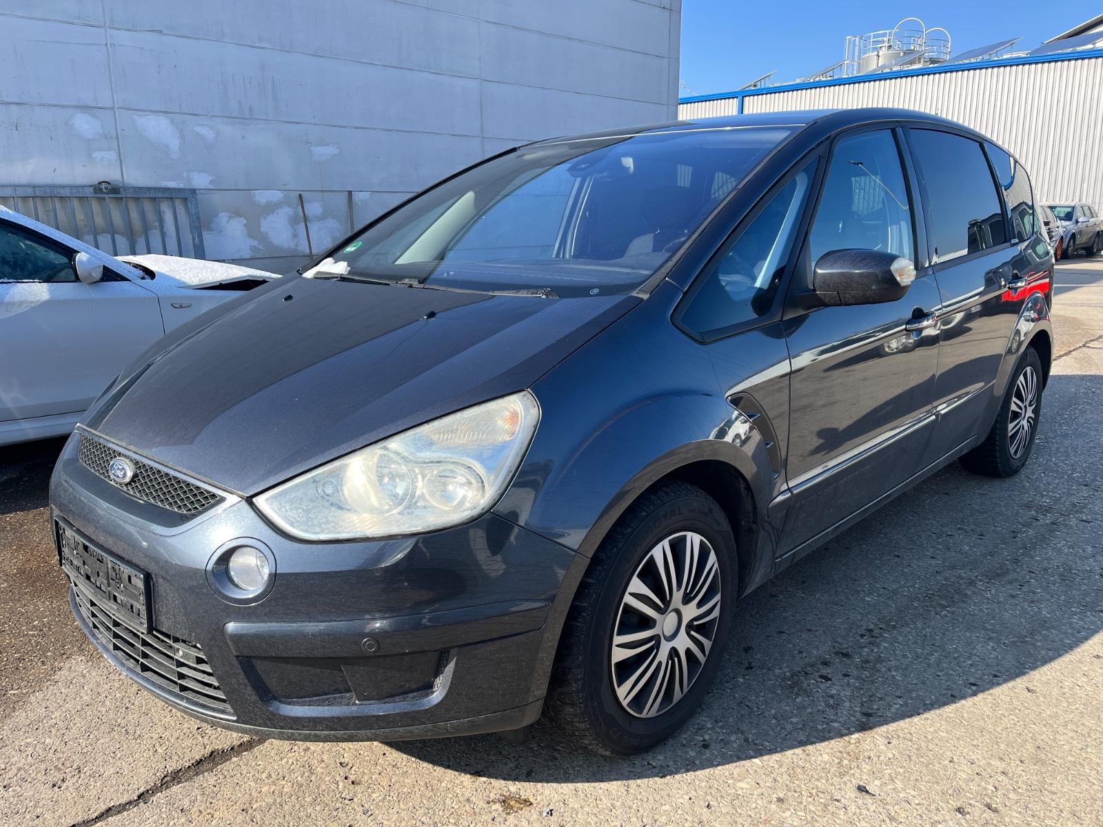 Ford S-MAX Titanium 7-Sitze Navigation Panorama AHK