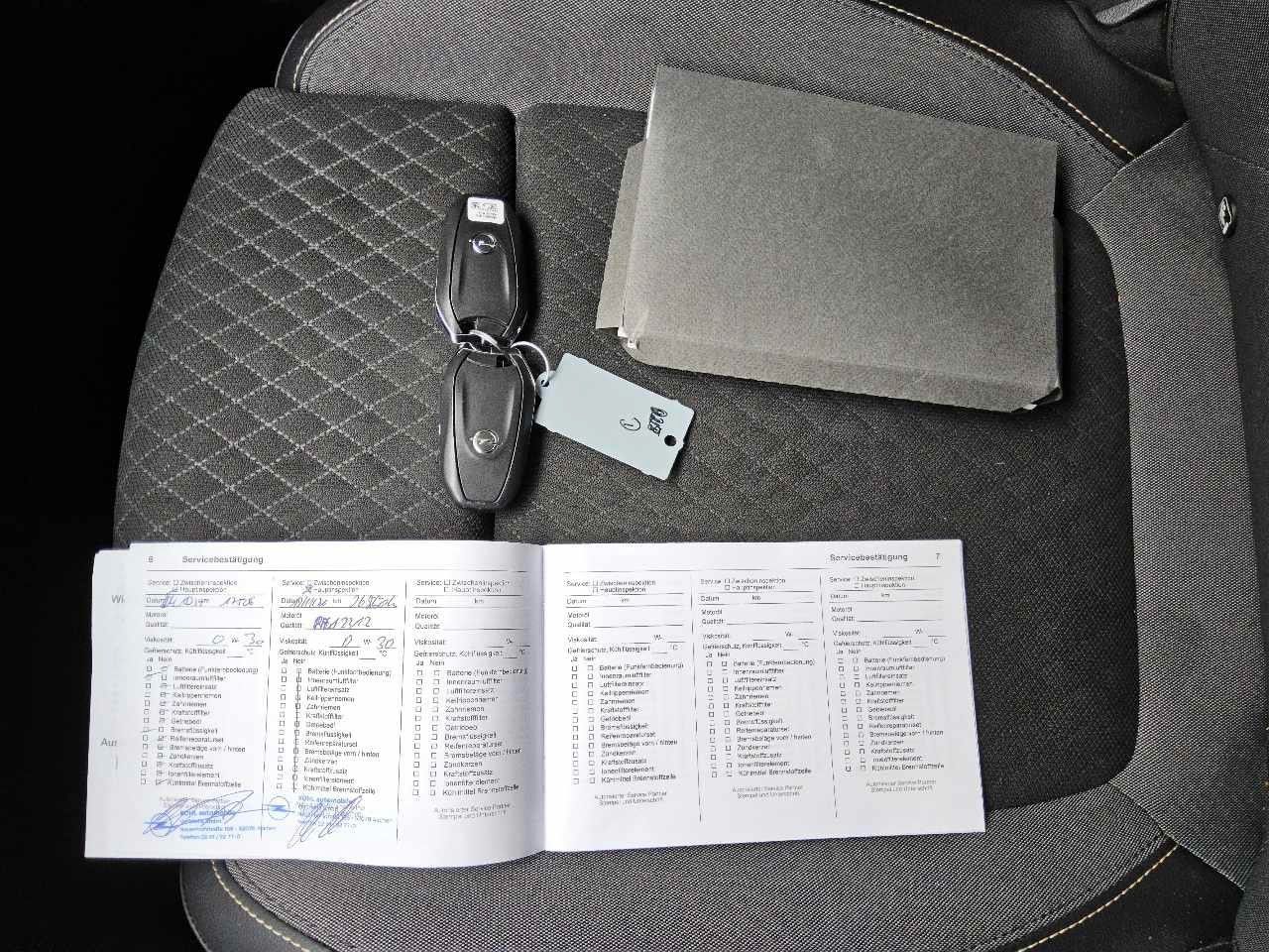 Fahrzeugabbildung Opel Grandland (X) 1.6 PHEV GS SPORT NAVI/LED/KAMERA