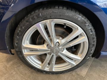 MYAUTOCENTER – Gebraucht- und Jahreswagen mit Werkstattservice in Pfaffenhofen Audi S3 *KEYLESS*ADP.FAHRWERK*2-ZONEN*TEMPO*StHZ*NAVI