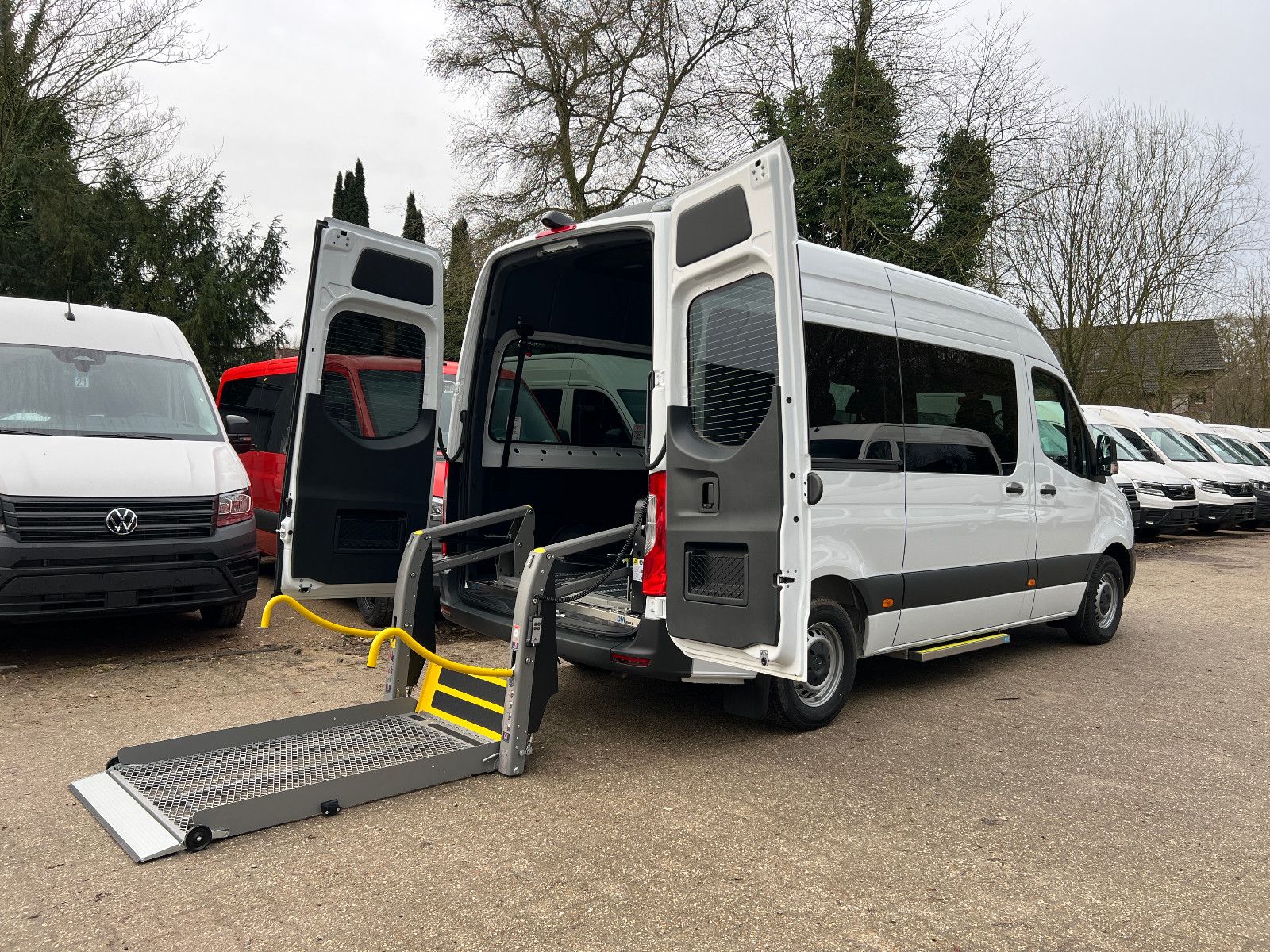 Mercedes-Benz Sprinter 315 Tourer Lift Rollstuhlplätze SOFORT