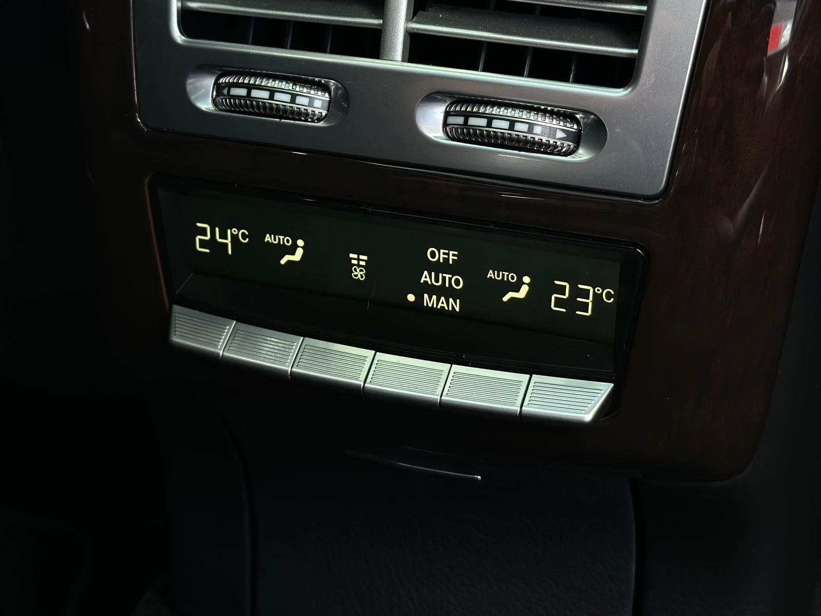 MERCEDES-BENZ S 350 CGI LANG* BIXEN#SITZLUFT#NACHT#SOFTCL#PANO - Image 29