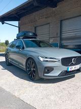 Volvo V60 B4 D Auto Ultimate Dark Ultimate Dark - Volvo V60 von privat