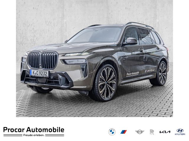 BMW X7 xDrive40d M Sport + PanoSky + B/W + AHK + DA 