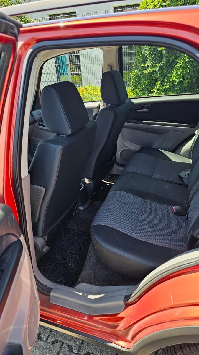 Suzuki SX4 1.9 DDiS 4WD Comfort Comfort * Neue TÜV*