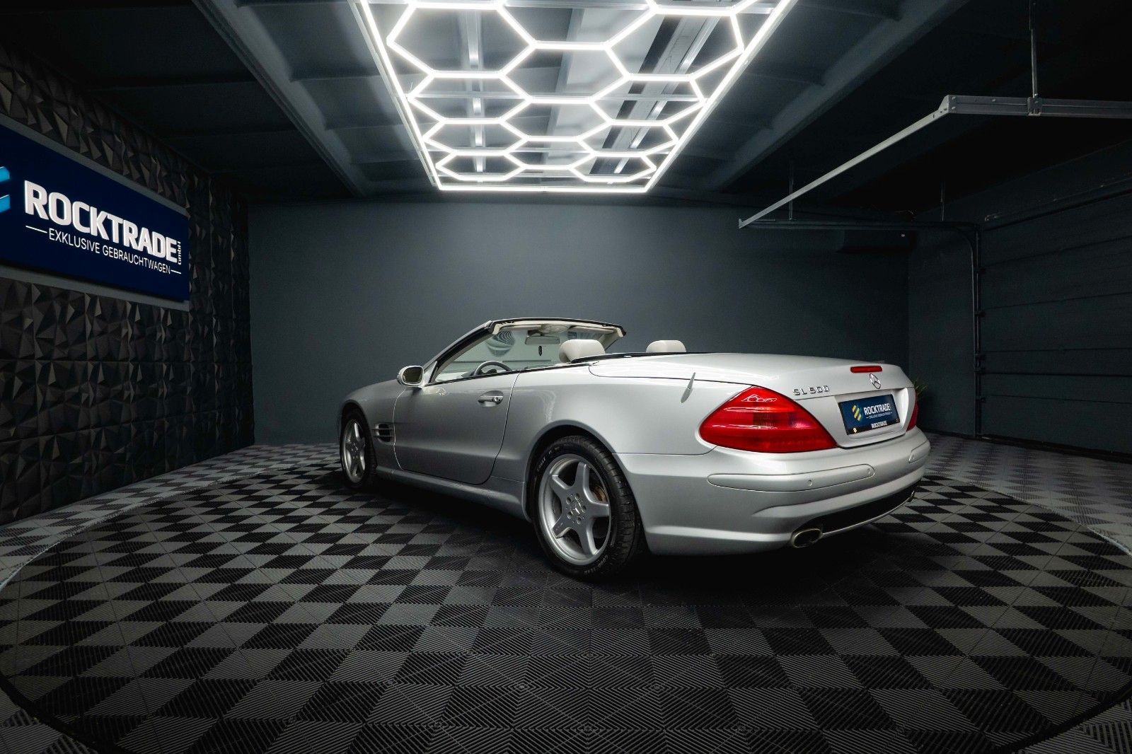 Fahrzeugabbildung Mercedes-Benz SL 500 AMG Paket *Facelift*ABC Sport*TÜV NEU*