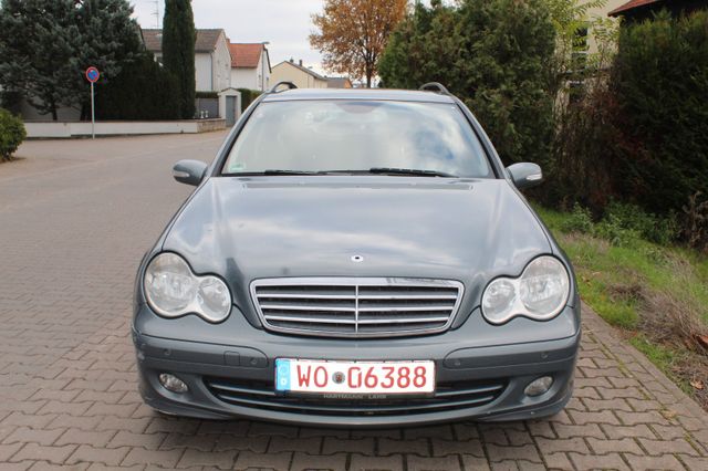 Mercedes-Benz C 220 CDI T CLASSIC     " Aus 1. Hand "