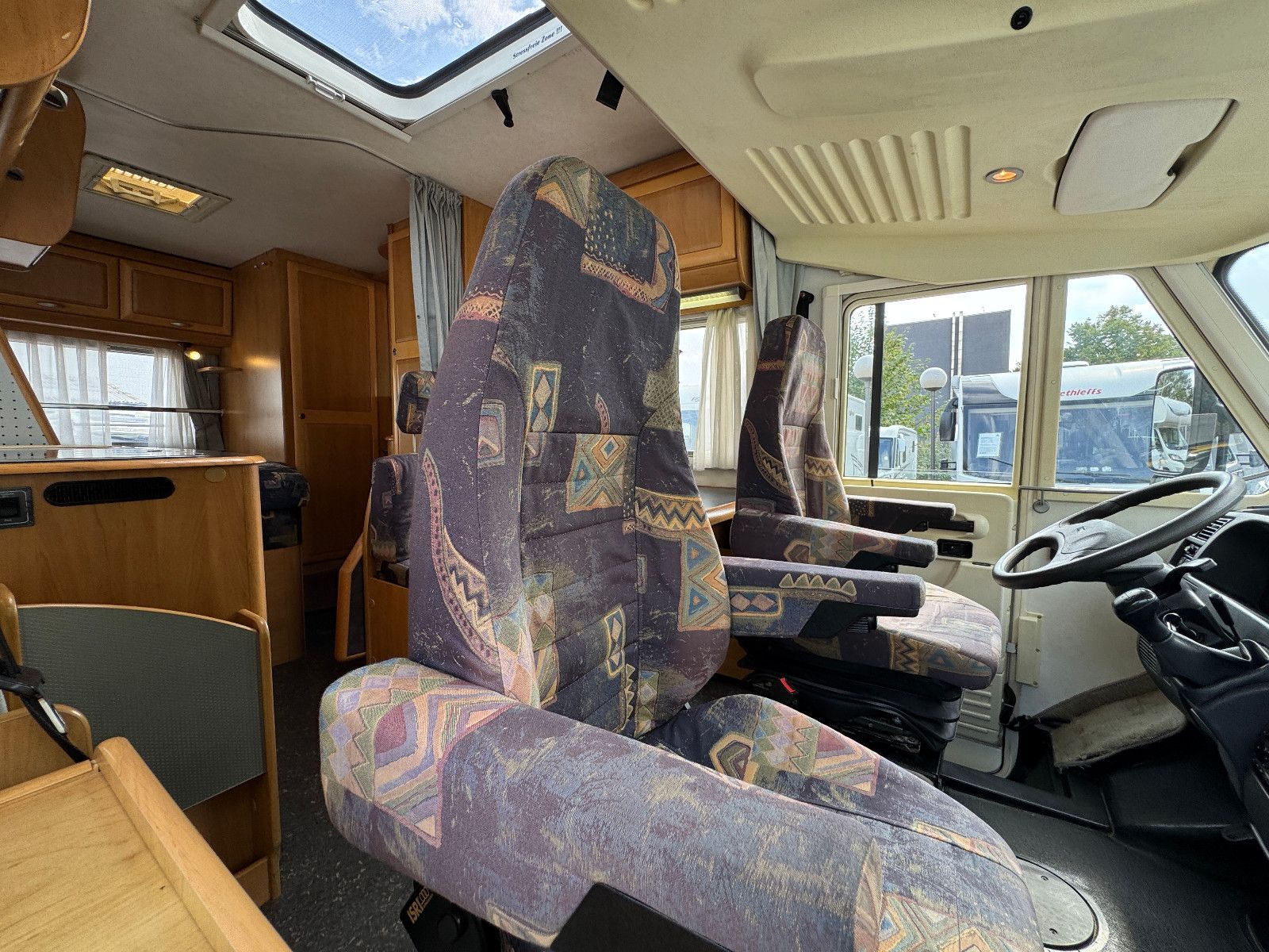 Fahrzeugabbildung HYMER / ERIBA / HYMERCAR B 574 MF HUBBETT SAT TV KLIMA KAMERA MARKISE 1H