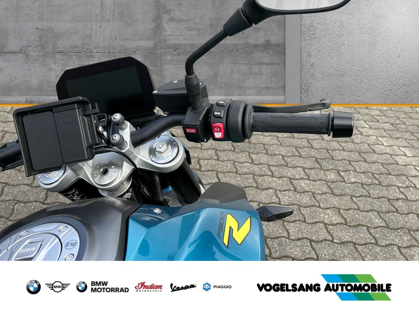 Fahrzeugabbildung BMW F 900 R Dynamik-Paket, Komfort-Paket, ESA, Haupt