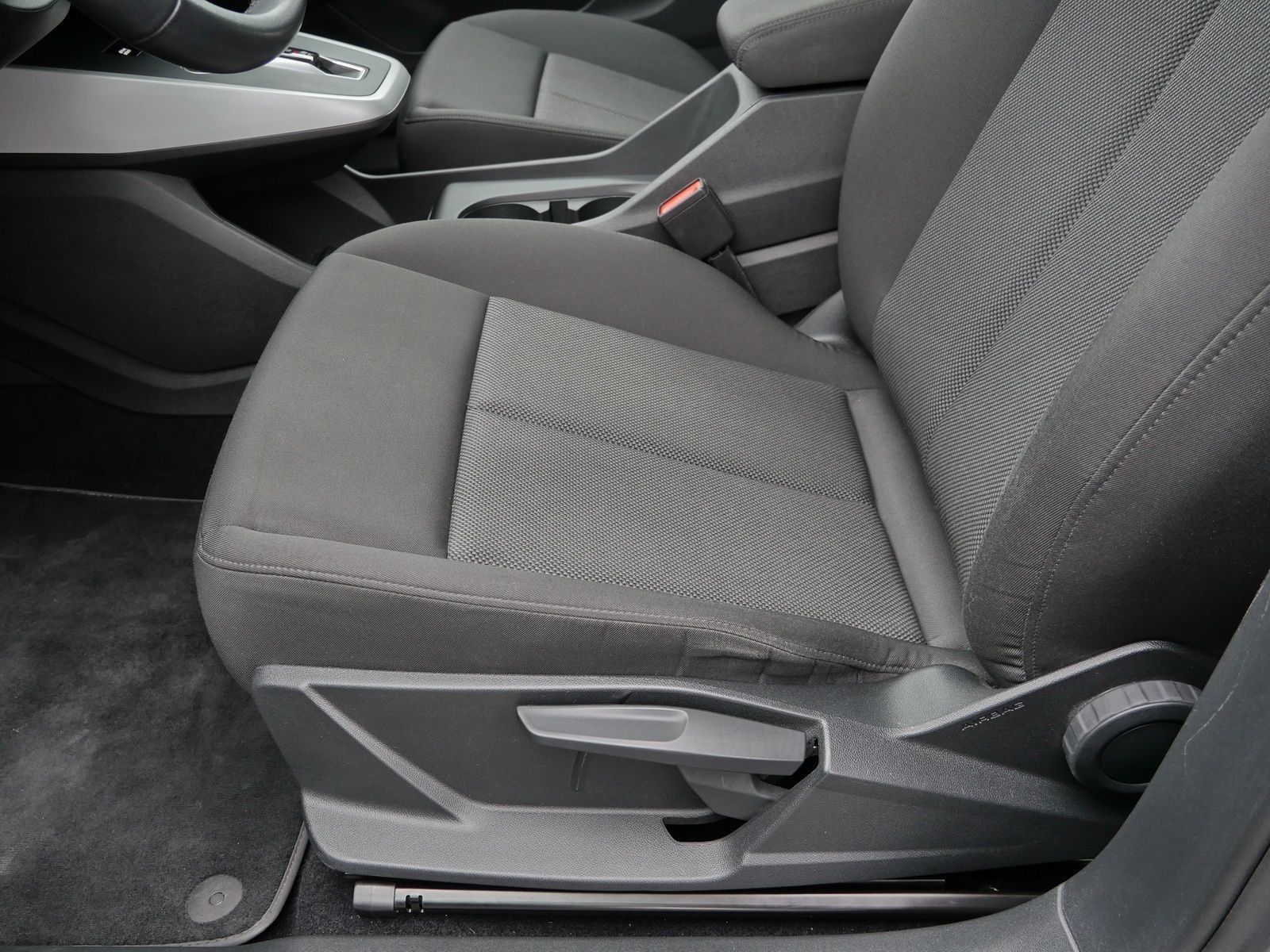 Audi Q4 e-tron - Bild 22