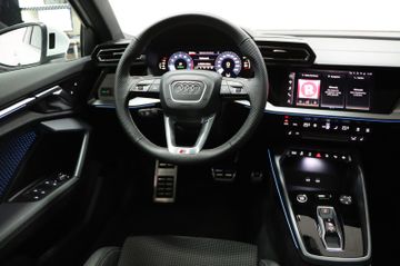 Fahrzeugverkauf 13 Audi A3 Sportback 35 TFSI S line Matrix Sonos Pano