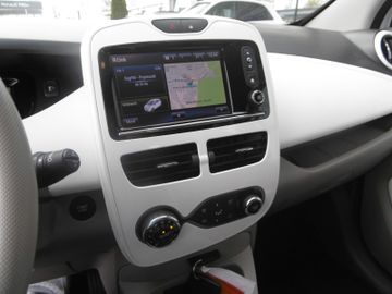 Fahrzeugabbildung Renault ZOE Life 40 KWh Batterie inklusive