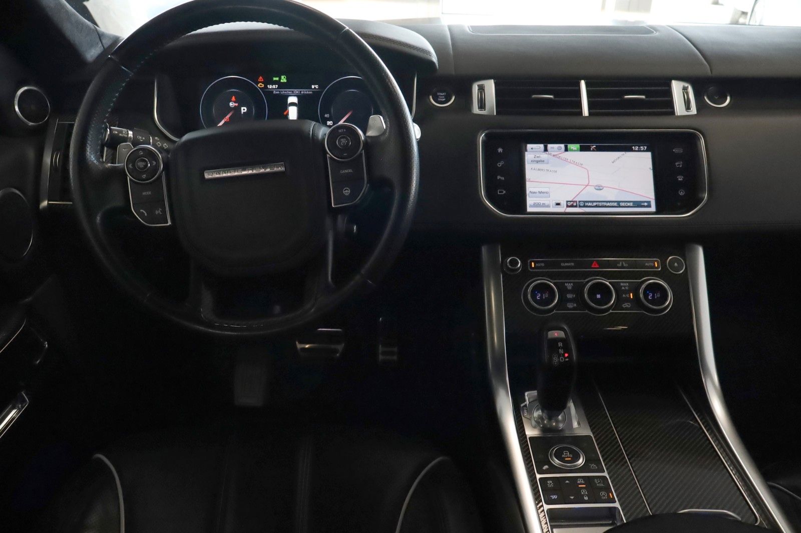 Fahrzeugabbildung Land Rover Range Rover Sport SVR Panorama, SoftClose