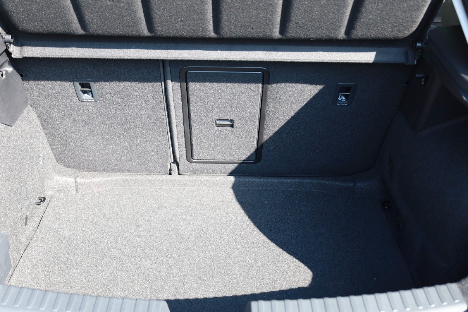 Fahrzeugabbildung SEAT Leon FR 1,5 TSI *LED*SHZ*PDC