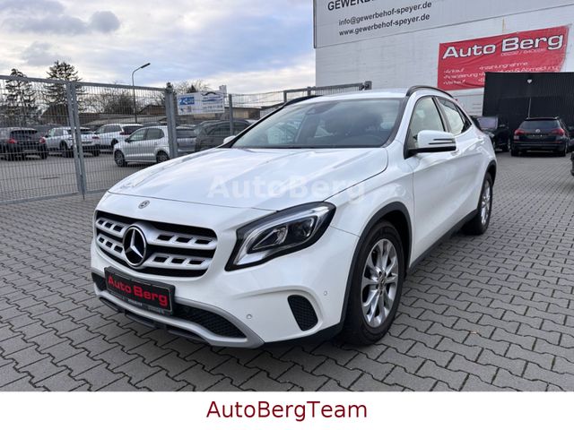 Mercedes-Benz GLA 200*LED*NAVI*PDCKamera*WenigKM*SHZ*MFL*Klima