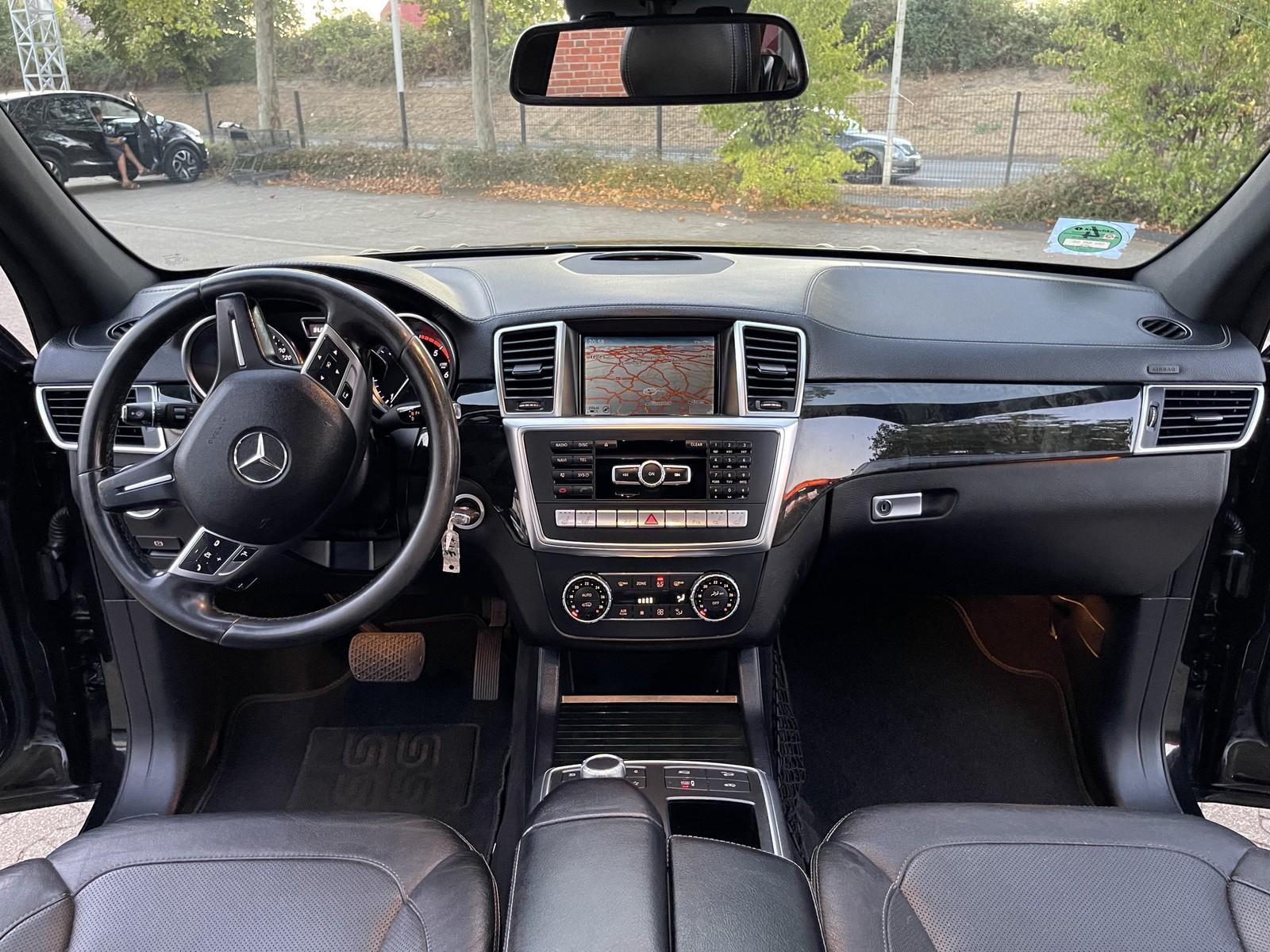 Mercedes-Benz Classe GL 350 BlueTEC 4Matic | 258 ch | BVA | 7 places | Toit panoramique | Suspension pneumatique | Cuir | GPS