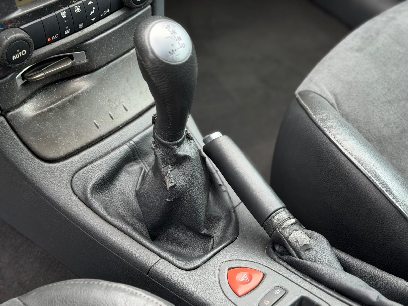 Renault Laguna 2004 — photo 12