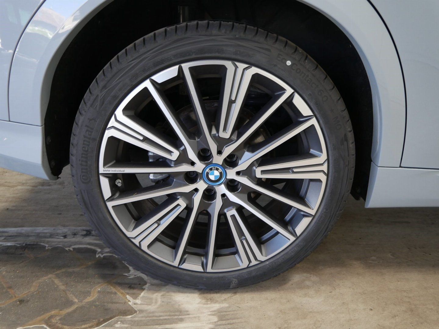Fahrzeugabbildung BMW iX2 xDrive30 |M Sportpaket |Aktivsitz |20" BMW I