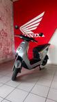 Honda EM 1 e:  Elektroroller 2024 Vorführer