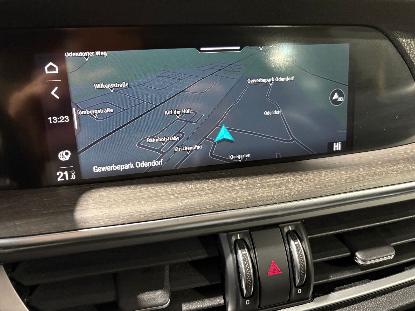 Fahrzeugabbildung Alfa Romeo Stelvio Ti Q4/MEMORY/ACC/NAVI/KAMERA/SHZ/KLIMA