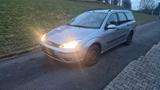 Ford Focus 1.6 Finesse 100 Finesse - Ford Focus Finesse mit Benzin-Antrieb