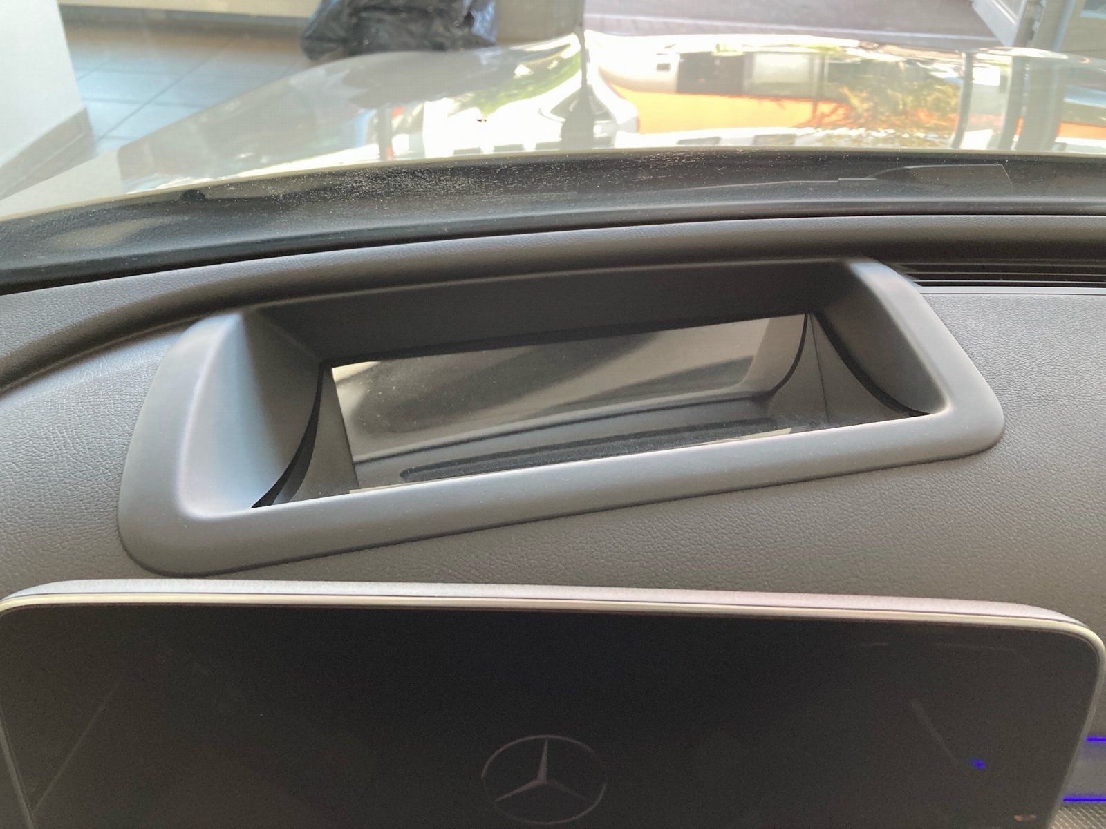 Fahrzeugabbildung Mercedes-Benz C 200 T Avantgarde*Distronic*HUD*Totwin*LED*Kam*