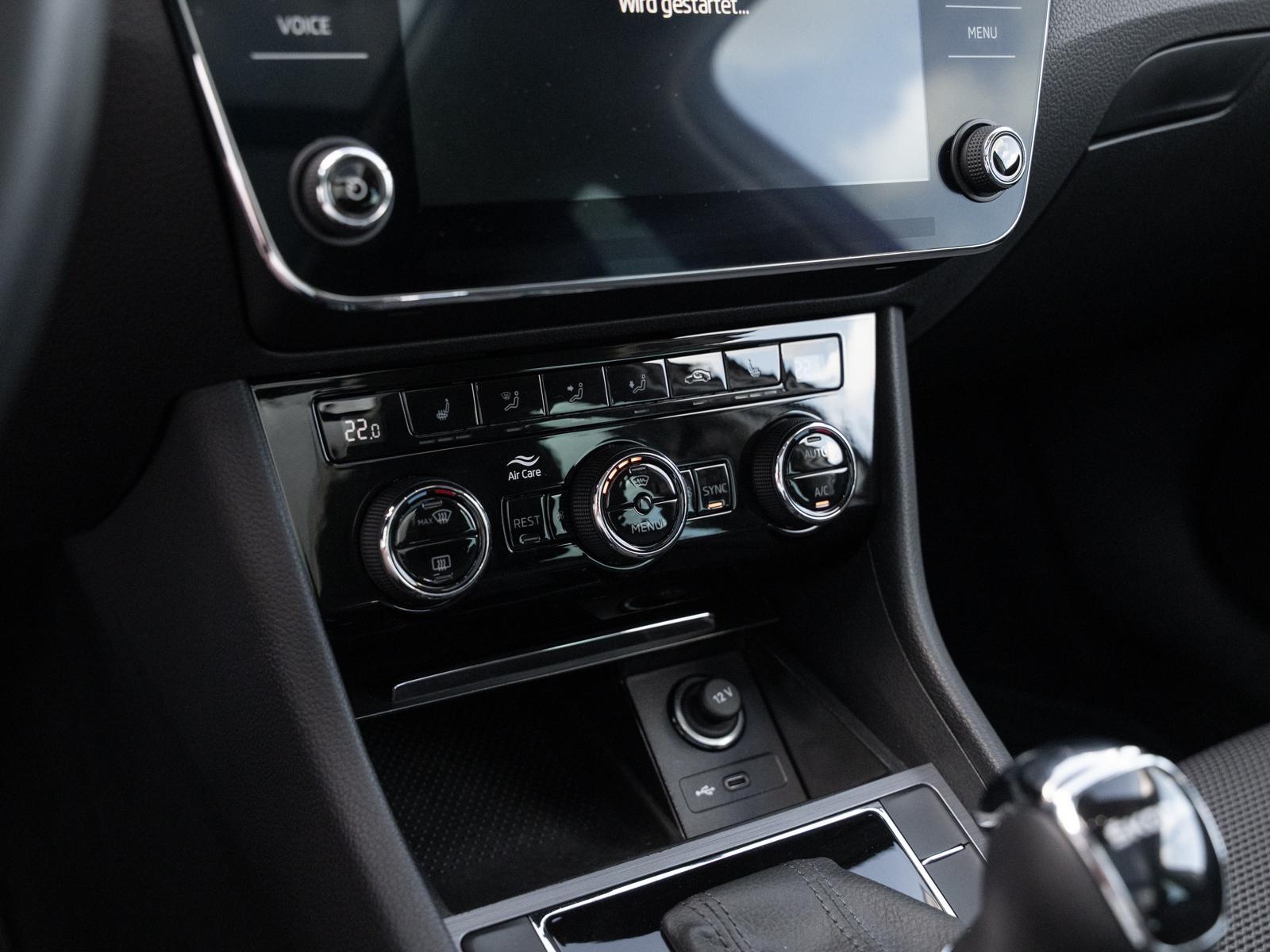 Skoda Superb Style AHK PANO Progressivlenkung DAB+, миниатюра 21