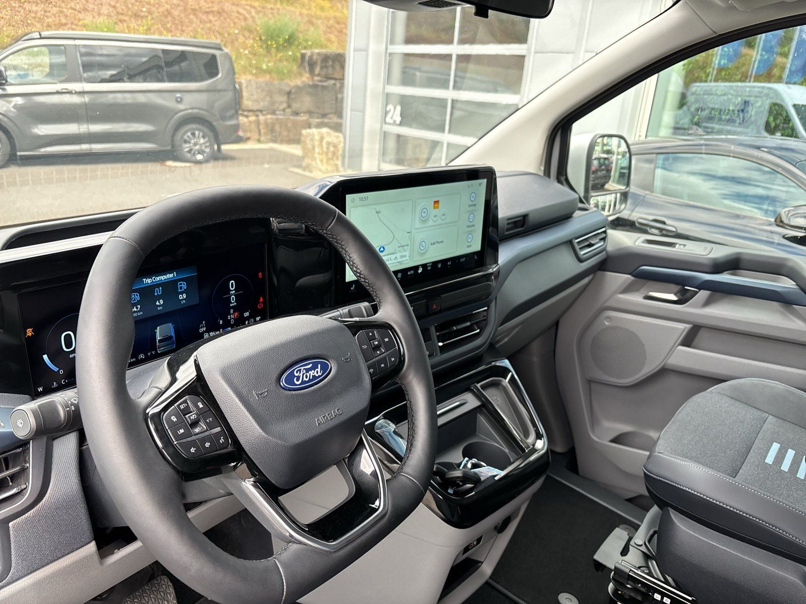 Fahrzeugabbildung Ford Transit Custom 320 L2 Motorcaravan Nugget Activ