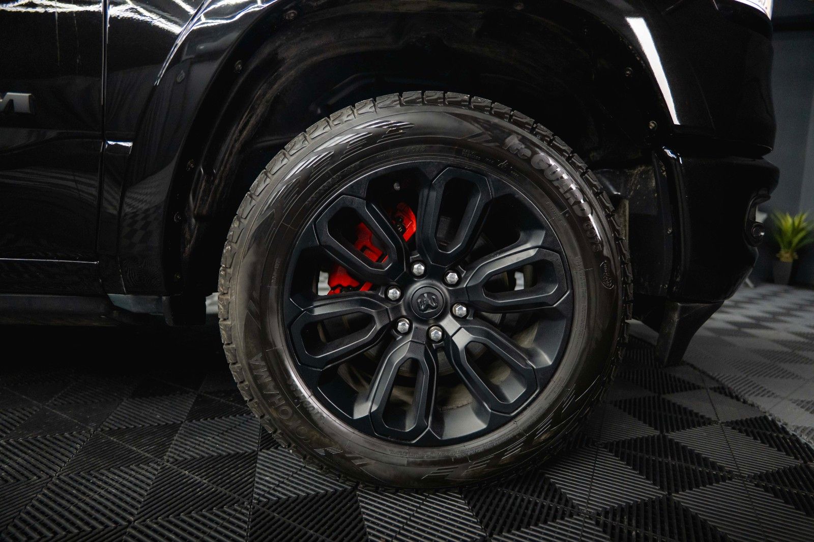 Fahrzeugabbildung Dodge RAM 5.7 V8 HEMI 4x4 LIMITED Offroad 100% Options