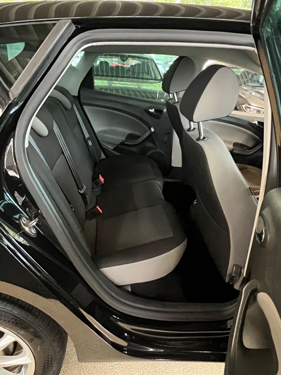 Fahrzeugabbildung SEAT Ibiza Style *NAVI * SITZHEIZUNG *KLIMAAUTOMATIK*
