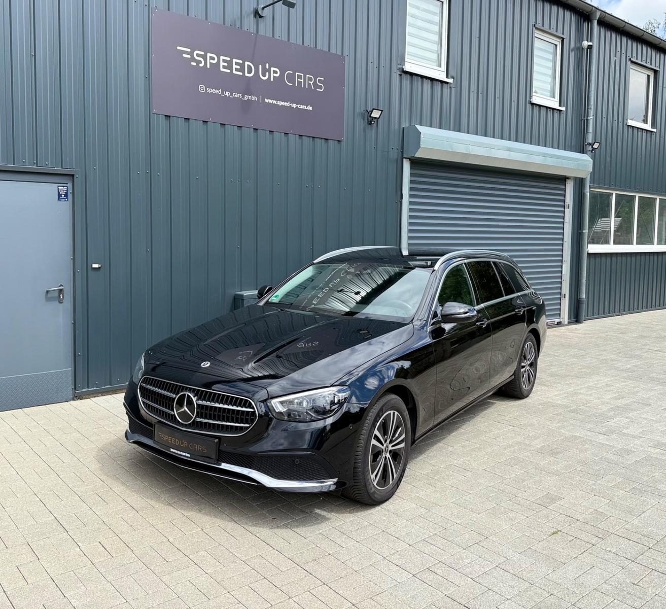 Mercedes-Benz E 220d T-Modell Avantgarde LED ACC Ambiente Wide