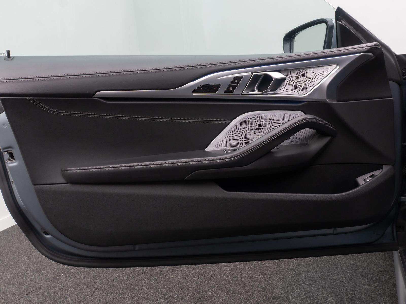 Fahrzeugabbildung BMW M850i xD Cabrio 360°B&W Laser Individual 20"Voll