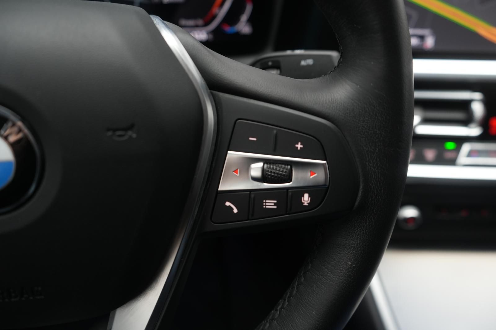 BMW 320 d Sport Line ACC/Virtual/Carplay/LED foto 15