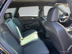 SEAT Leon Sportstourer 2.0 TDI FR DSG LED Nav Ahk Rfk SEAT Leon Sportstourer 2.0 TDI FR DSG LED Nav Ahk Rfk
