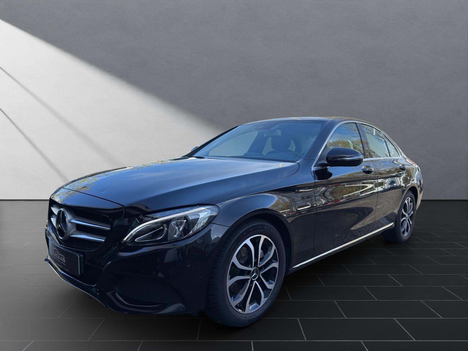 Mercedes-Benz C 180 Avantgarde*Schiebedach*Burmester* Allwette