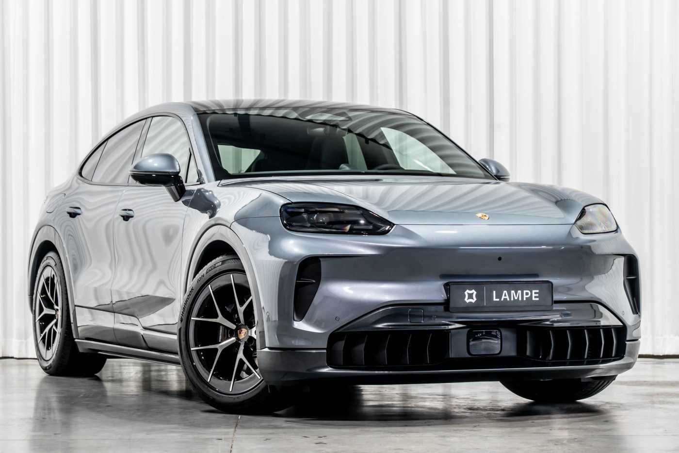 Porsche Cayenne Electric Coupé Pano BOSE Trekhaak Matrix
