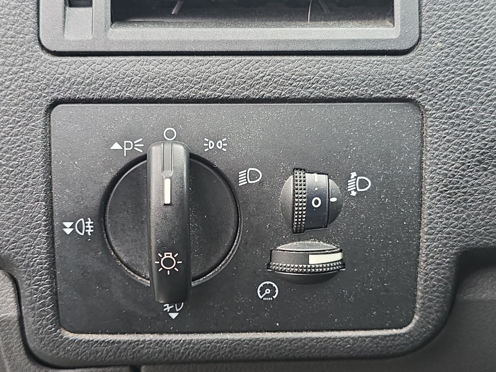 Fahrzeugabbildung Ford Kuga Champions Edition Aus 1.Hand + Voll Service