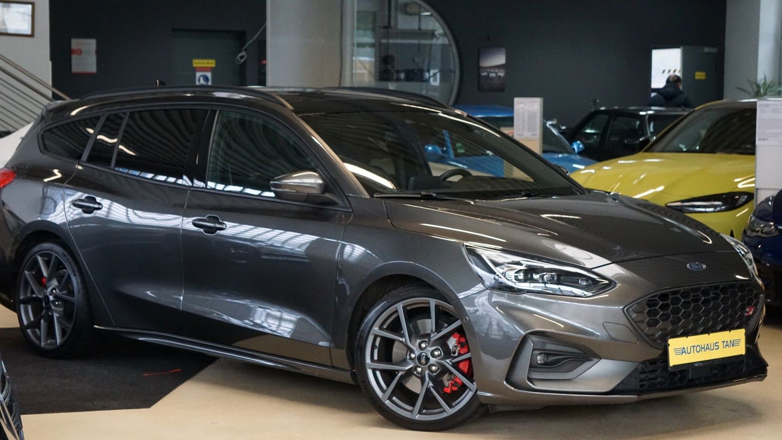 Fahrzeugabbildung Ford Focus Turnier ST * RECARO * PERFORMANCE *